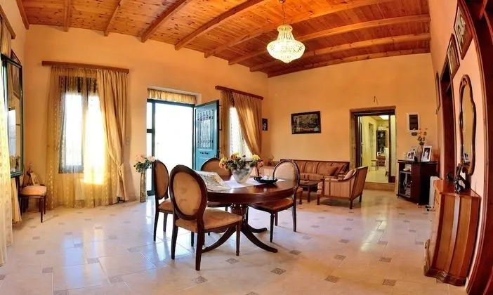 Villa, Bahçe Manzaralı