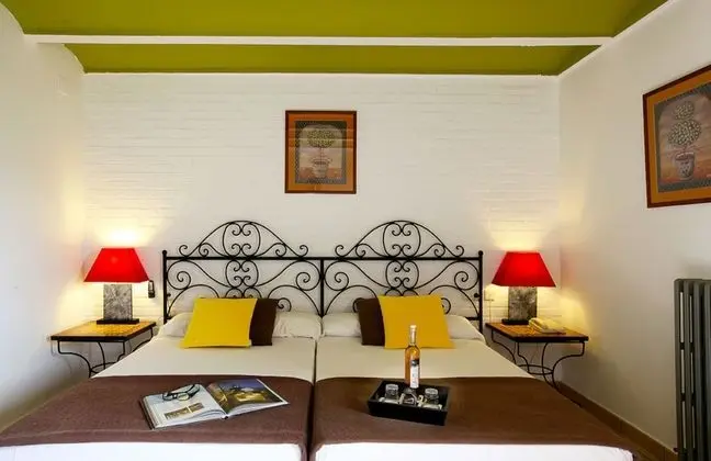 Tek Büyük Yataklı Oda