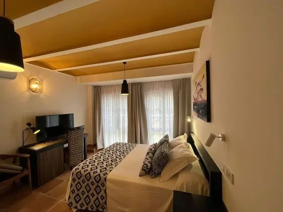 Tek Büyük Yataklı Oda