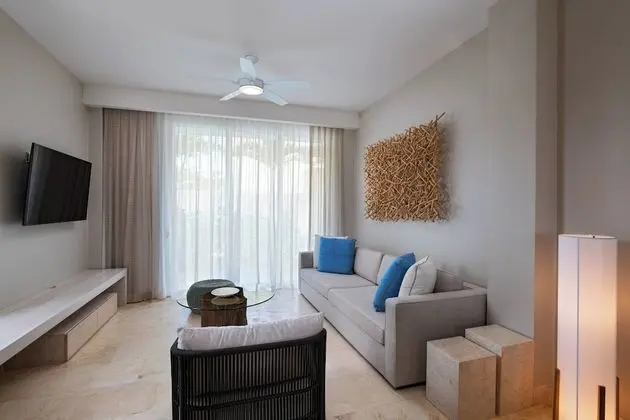 Süit, 1 Yatak Odası, Balkon, Manzaralı (Oceanview Vista)