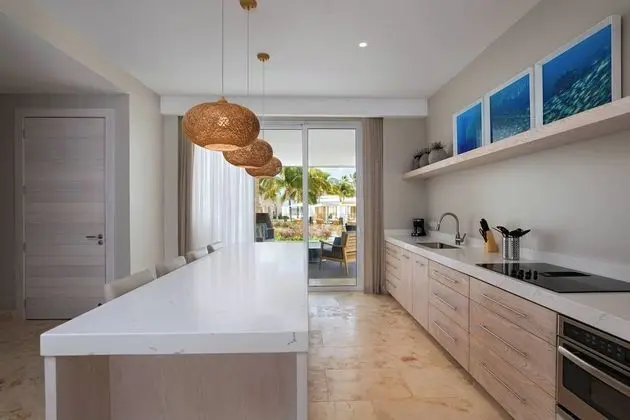 Süit, 1 Yatak Odası, Balkon, Manzaralı (Oceanview Vista)