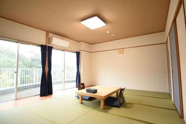 Oda (JP style, 10-12 tatami, with shower)