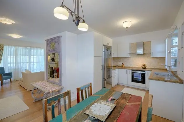 Villa, Bahçe Manzaralı