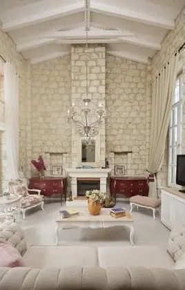Taş Konak, Bahçe Manzaralı