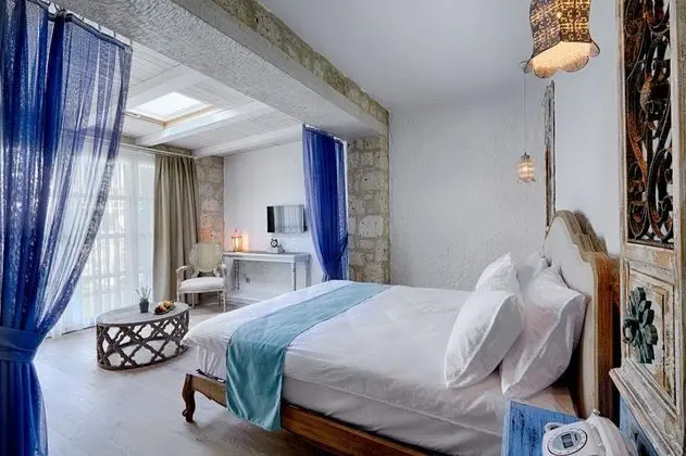 Teraslı Suit Oda, Bahçe Manzaralı