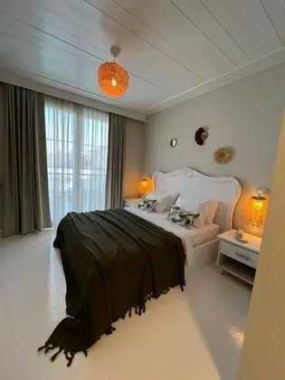 Deluxe Oda, Havuz Manzaralı