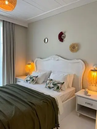 Deluxe Oda, Havuz Manzaralı