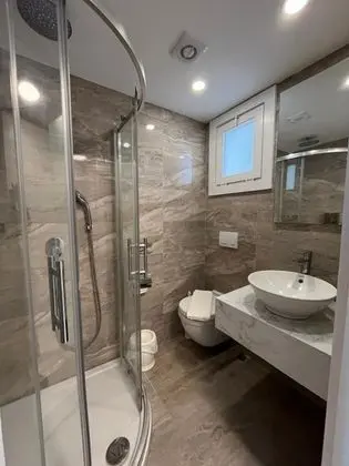 Deluxe Oda, Havuz Manzaralı