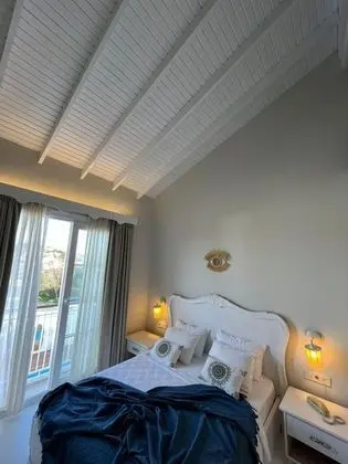 Deluxe Oda, Havuz Manzaralı