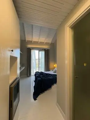 Deluxe Oda, Havuz Manzaralı
