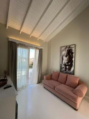 Deluxe Suit, Bahçe Manzaralı