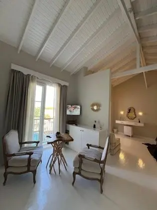 Deluxe Suit, Bahçe Manzaralı