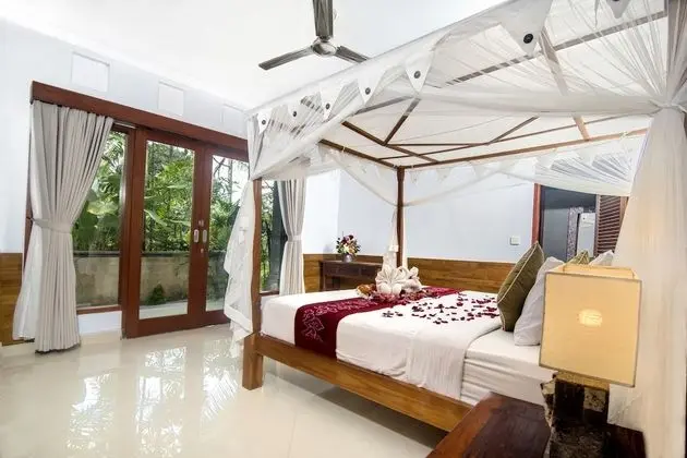 Villa, 2 Yatak Odası, Kişiye Özel Havuzlu, Bahçe Manzaralı
