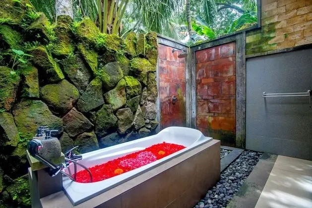 Villa, 2 Yatak Odası, Kişiye Özel Havuzlu, Bahçe Manzaralı