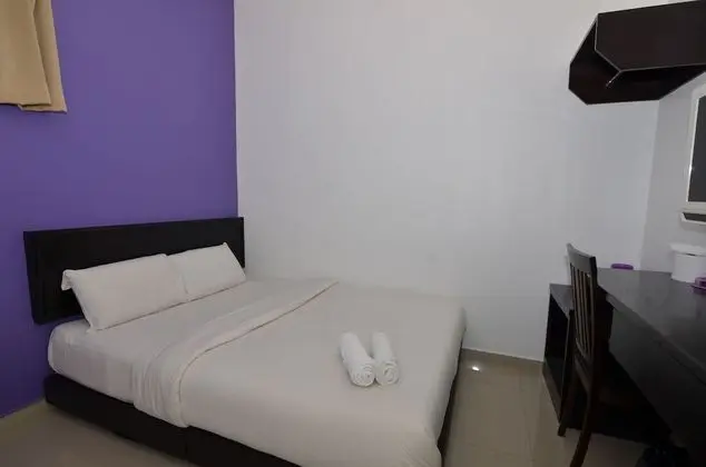 Basic Oda, 1 Büyük (Queen) Boy Yatak