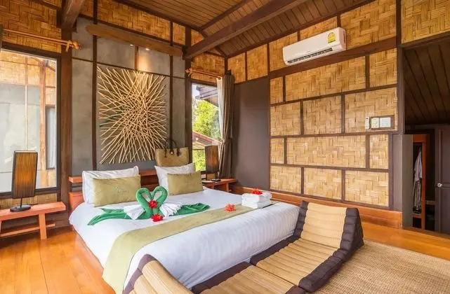 Suite with Garden View