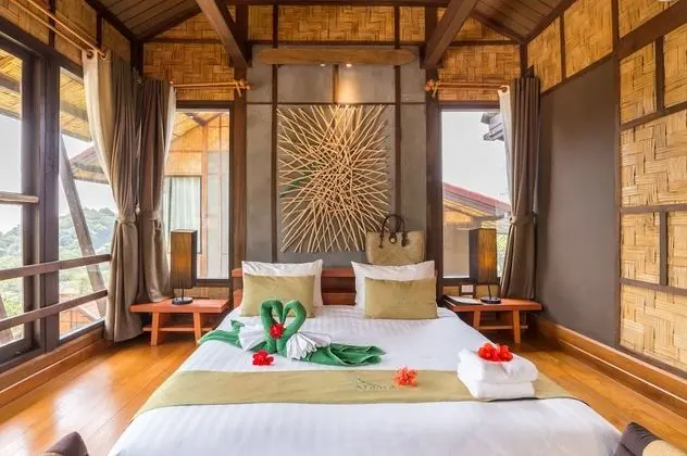 Suite with Garden View