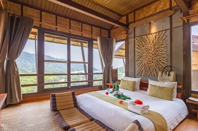 Suite with Garden View