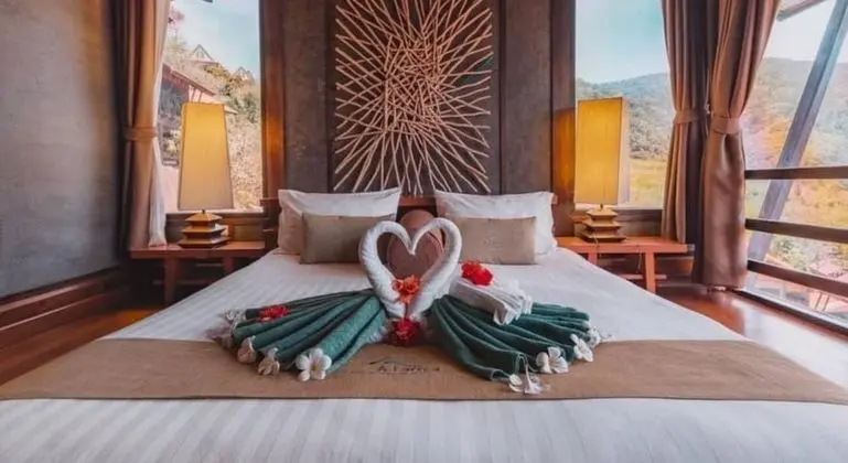 Suite with Garden View