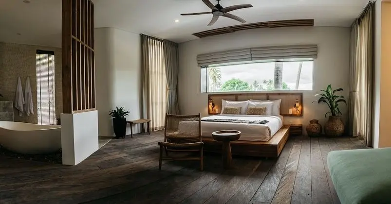 Luxury Oda