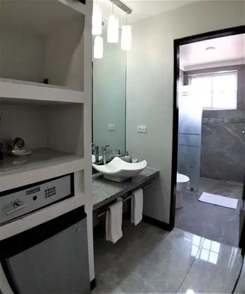 Luxury Dört Kişilik Oda, 1 Yatak Odası, Şehir Manzaralı, Executive Katı