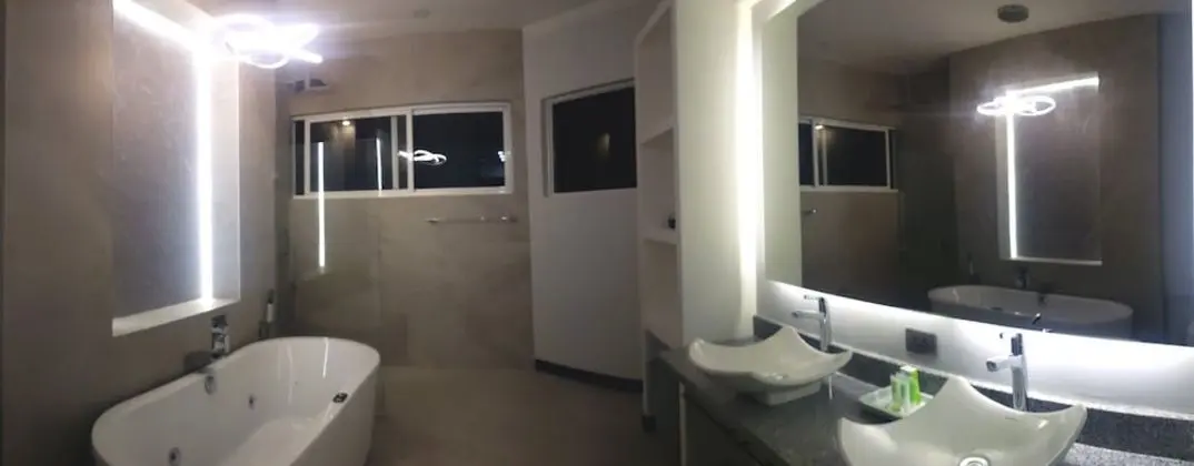 Luxury Stüdyo Süit, 2 Yatak Odası, Jakuzi, Golf Manzaralı