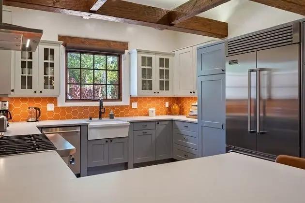 Ev (Alameda Escondido - Historic East Sid)
