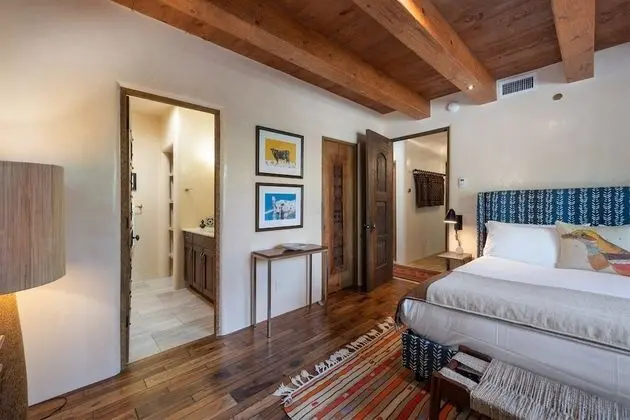 Ev (Alameda Escondido - Historic East Sid)
