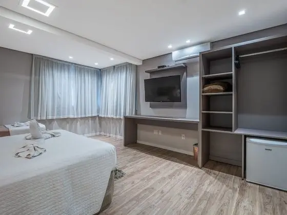 Luxury Oda