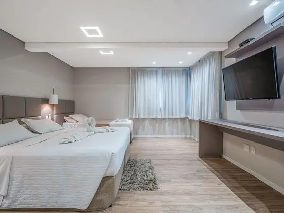 Luxury Oda
