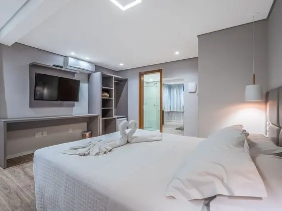 Luxury Oda