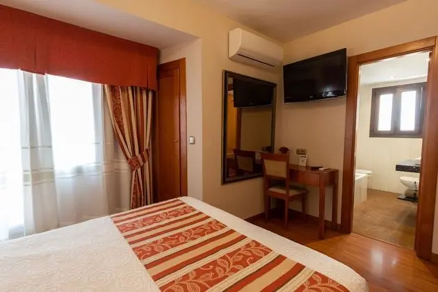 Tek Büyük Yataklı Oda (1 Double Bed)
