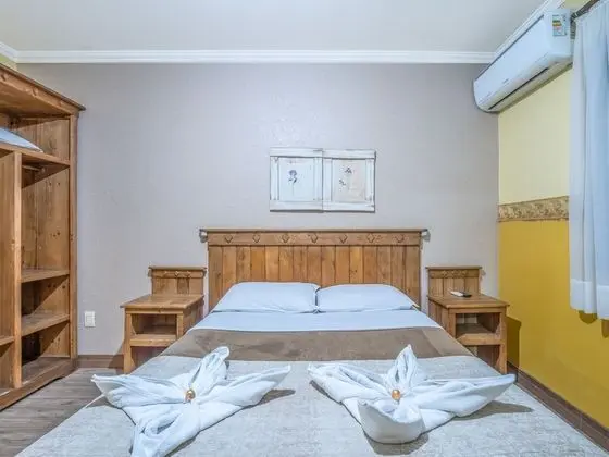 Standard Tek Büyük Yataklı Oda
