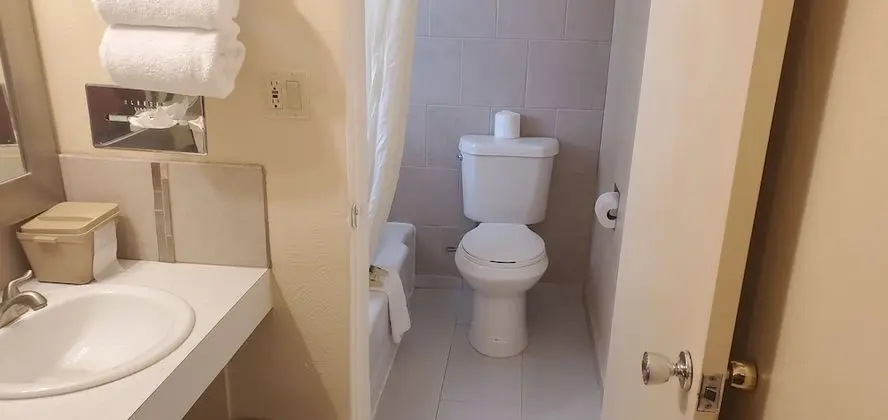 Standard Oda, 1 Büyük (Queen) Boy Yatak, Sigara İçilmez