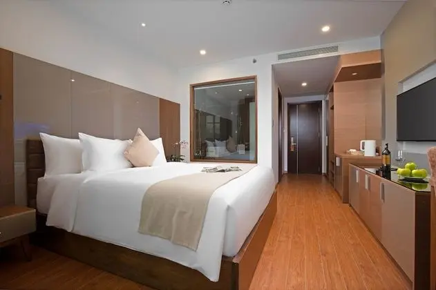 Deluxe Tek Büyük Yataklı Oda, Koy Manzaralı