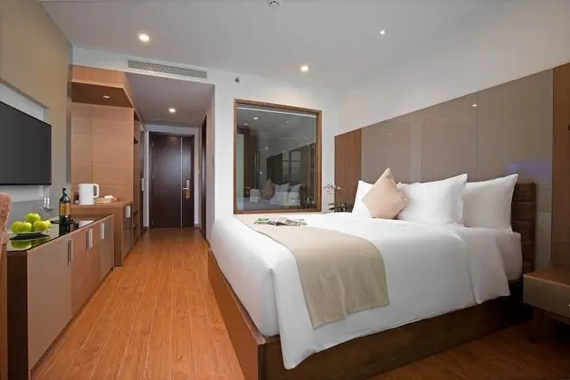 Deluxe Tek Büyük Yataklı Oda, Koy Manzaralı