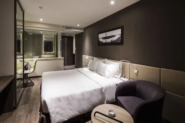 Superior Double Room, City View
