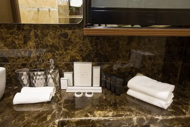 Junior Süit, Balkon (GS56)