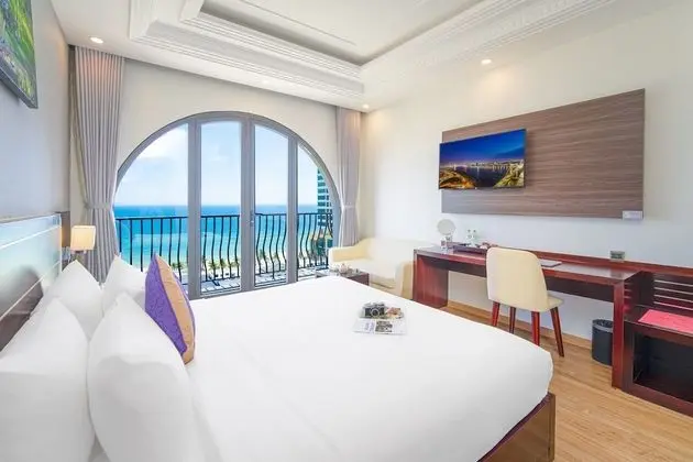 Tek Büyük Yataklı Oda, Balkon, Okyanus Manzaralı