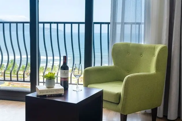 Tek Büyük Yataklı Oda, Balkon, Okyanus Manzaralı