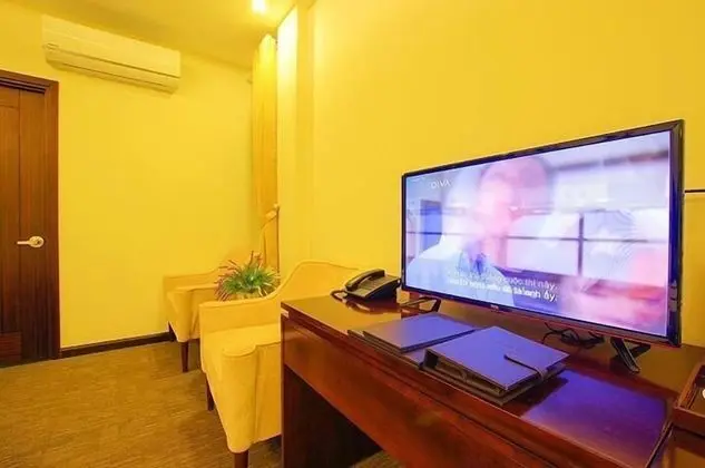 Family Tek Büyük Yataklı Oda, 2 Büyük (Queen) Boy Yatak, Şehir Manzaralı