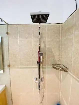 Luxury Tek Büyük Yataklı Oda