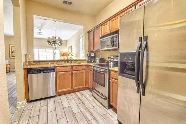 Apart Daire, Birden Çok Yatak (Alan's Regal Palms Resort Townhome)