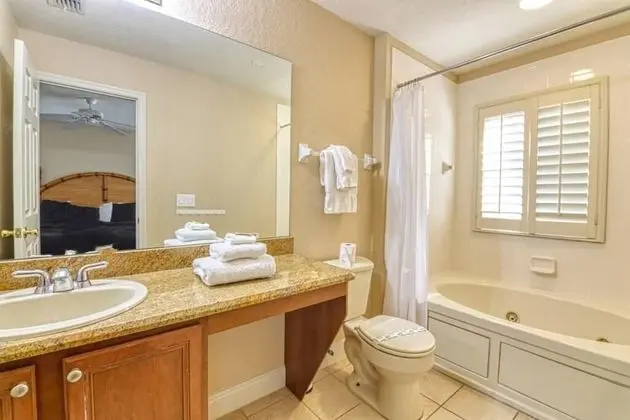 Apart Daire, Birden Çok Yatak (Alan's Regal Palms Resort Townhome)