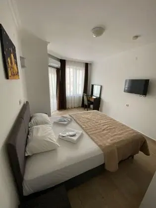 Üç Kişilik Oda, Şehir veya Dağ Manzaralı, Balkonlu