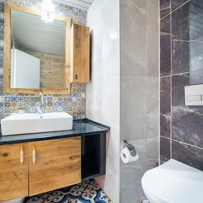 Manzaralı Balkonlu çift kişilik daire