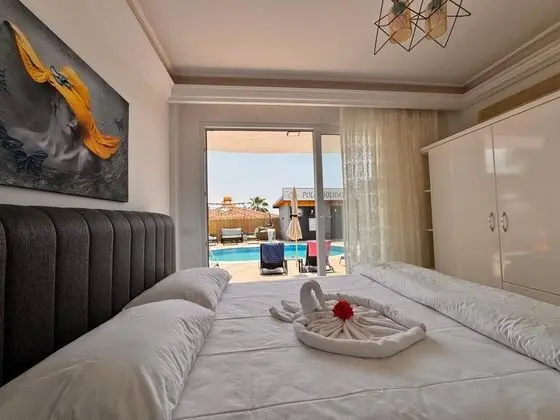 Özel Havuzlu Villa, Havuz Manzaralı, Balkon veya Teraslı