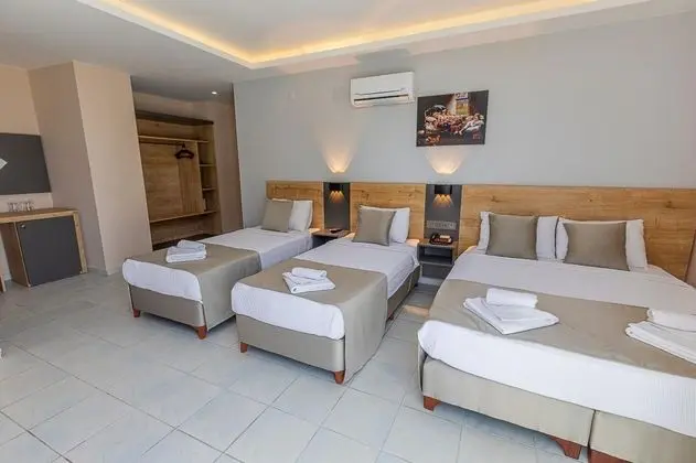 Triple, Şehir Manzaralı