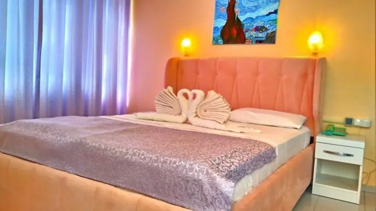 Çift Kişilik, Deniz veya Kara Manzaralı, Balkonlu