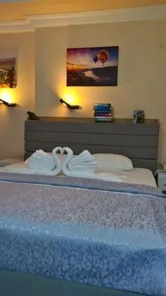 Çift Kişilik, Deniz veya Kara Manzaralı, Balkonlu